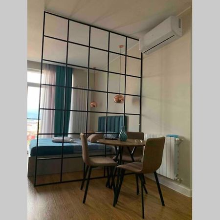 Geverse Apartment Batumi Ngoại thất bức ảnh